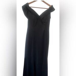 5D Young Elegant Black Off-Shoulder maxi Dress, size Medium